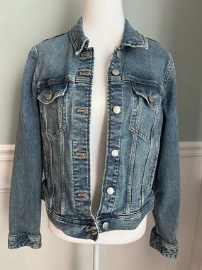 J. Crew Women’s Vintage Blue Denim Jacket Size M